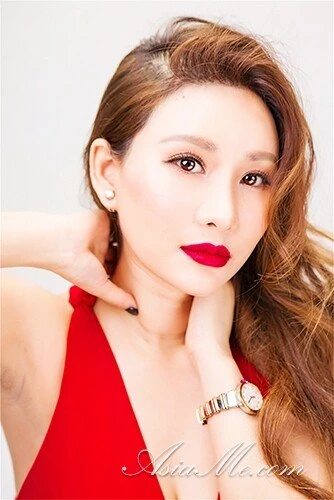 Bella Profile image 2